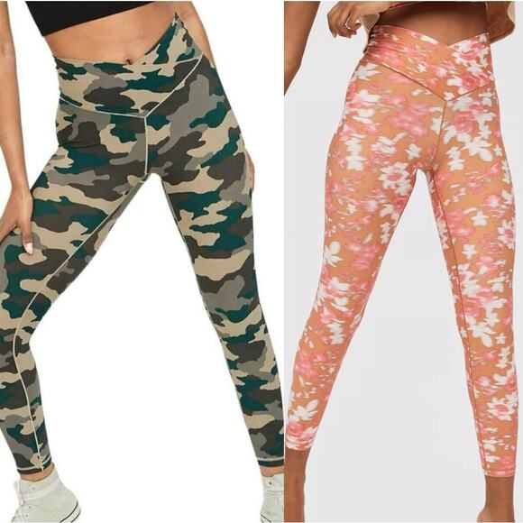 NWT OFFLINE By Aerie Real Me High Waisted Crossover Leggings Yoga Bundle Size M - Picture 1 of 9